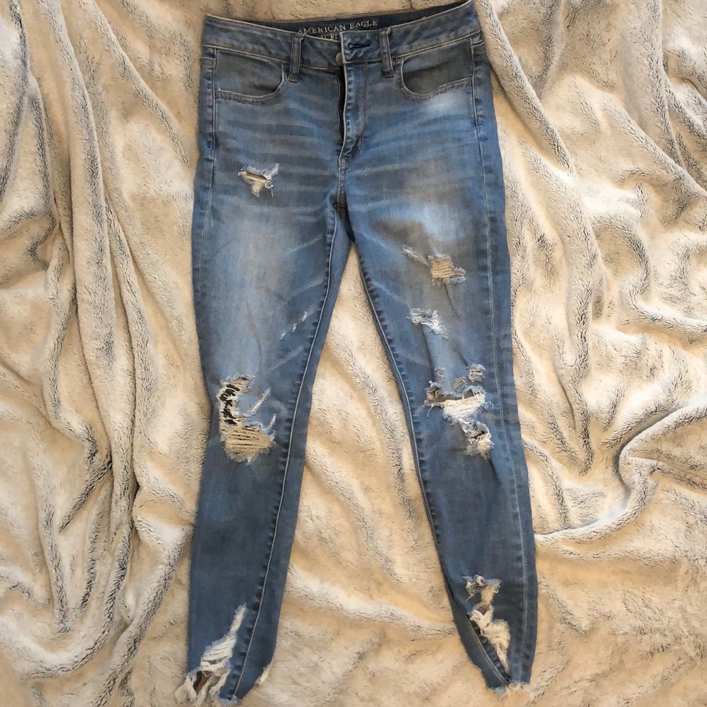 American Eagle Hi-Rise Jeans